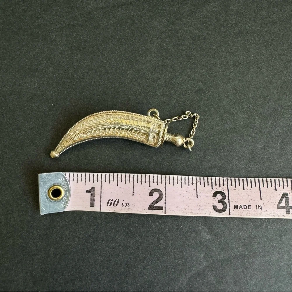 Vintage Sterling Silver Dagger & Sheath Brooch Spun Filigree‎ Sword Pin Chain